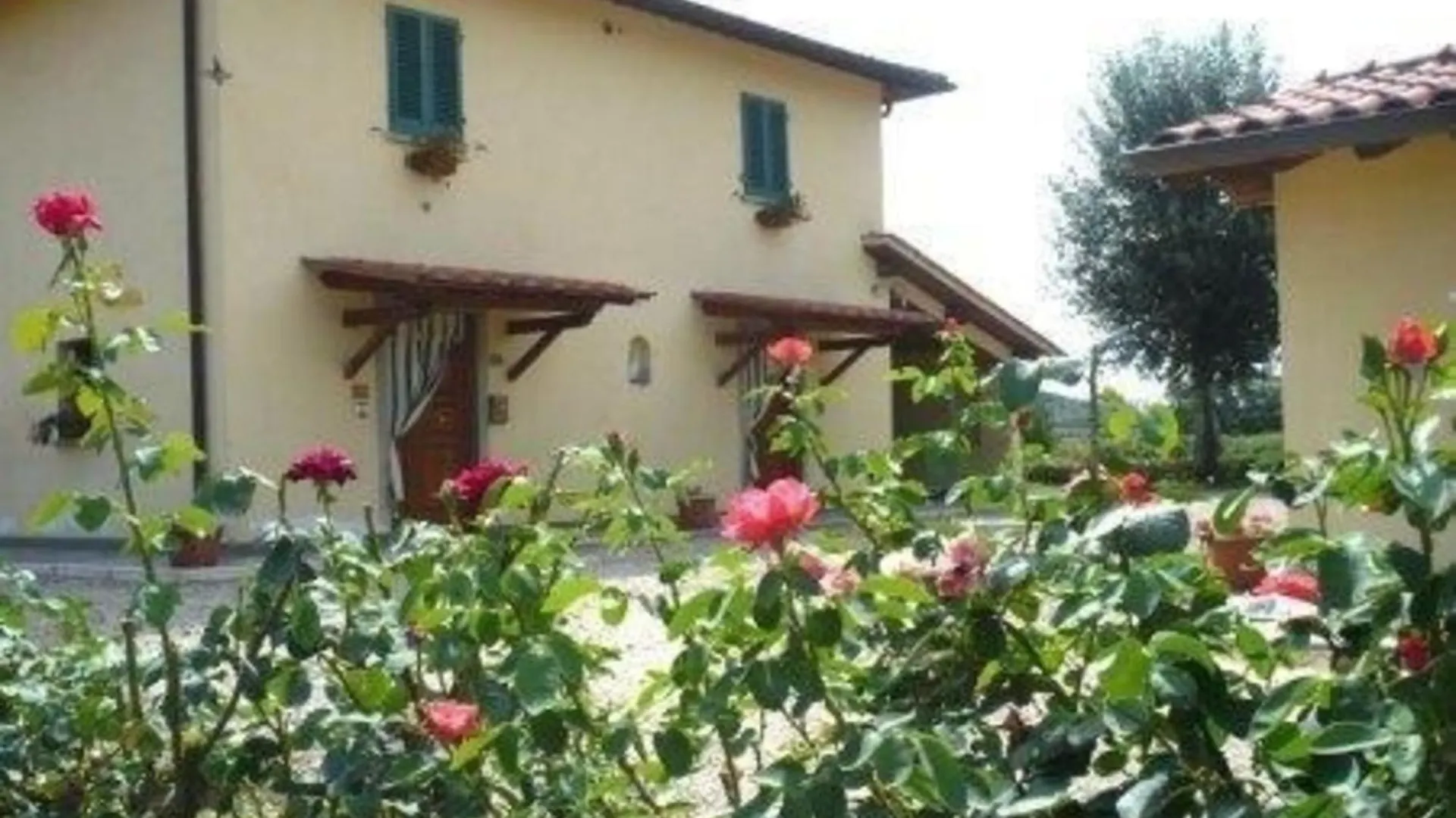 Charmantes Ferienhaus In Piani Della Rugginosa Mit Grossem Garten Reggello